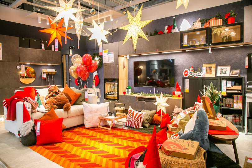 IKEA運用織品燈飾與聖誕家飾品就能創造節慶感。（圖／IKEA提供）