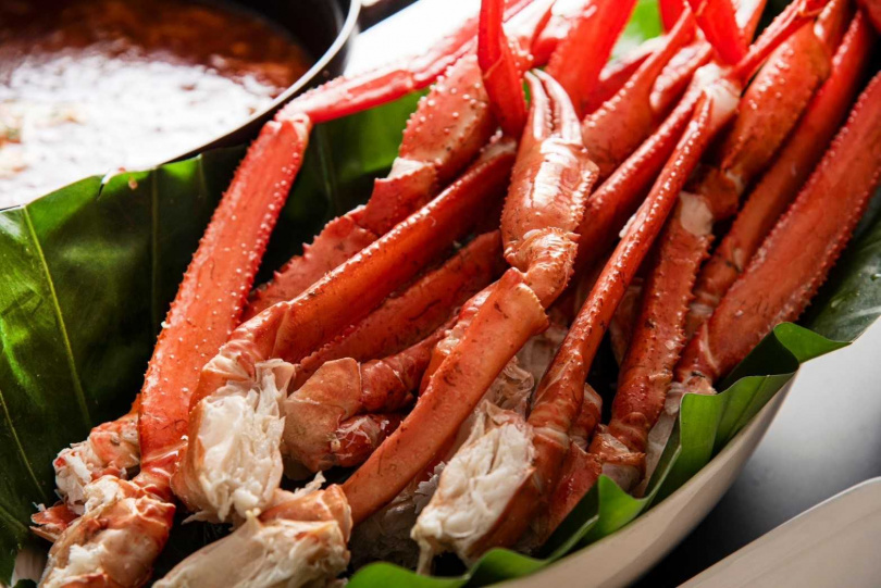 最近火熱的松葉蟹蟹腳在歐風館自助餐廳也能吃得到。