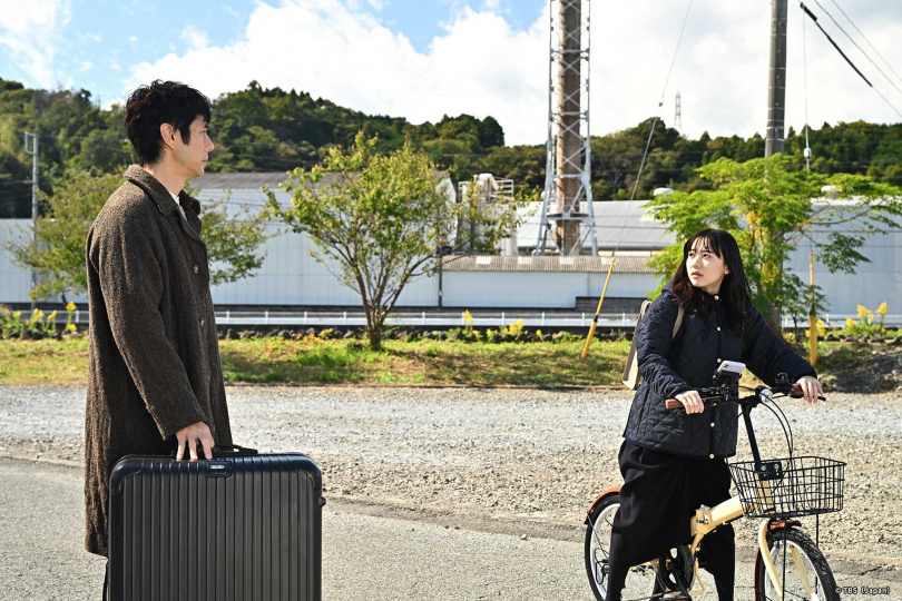 《再會指揮家》由日本演技派男星西島秀俊（左）和蘆田愛菜（右）飾演父女。（圖／friDay影音）