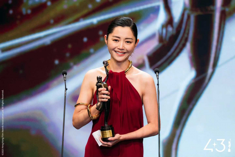衛詩雅以《破‧地獄》成功抱回香港金像獎影后肯定。(圖/翻攝自香港金像獎臉書)