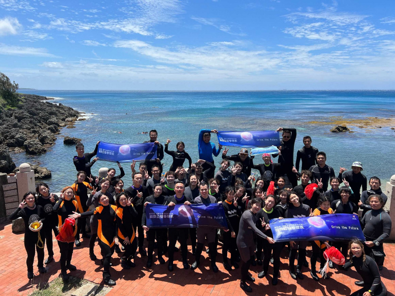 青年志工大集合 一同淨海淨灘守護海洋
