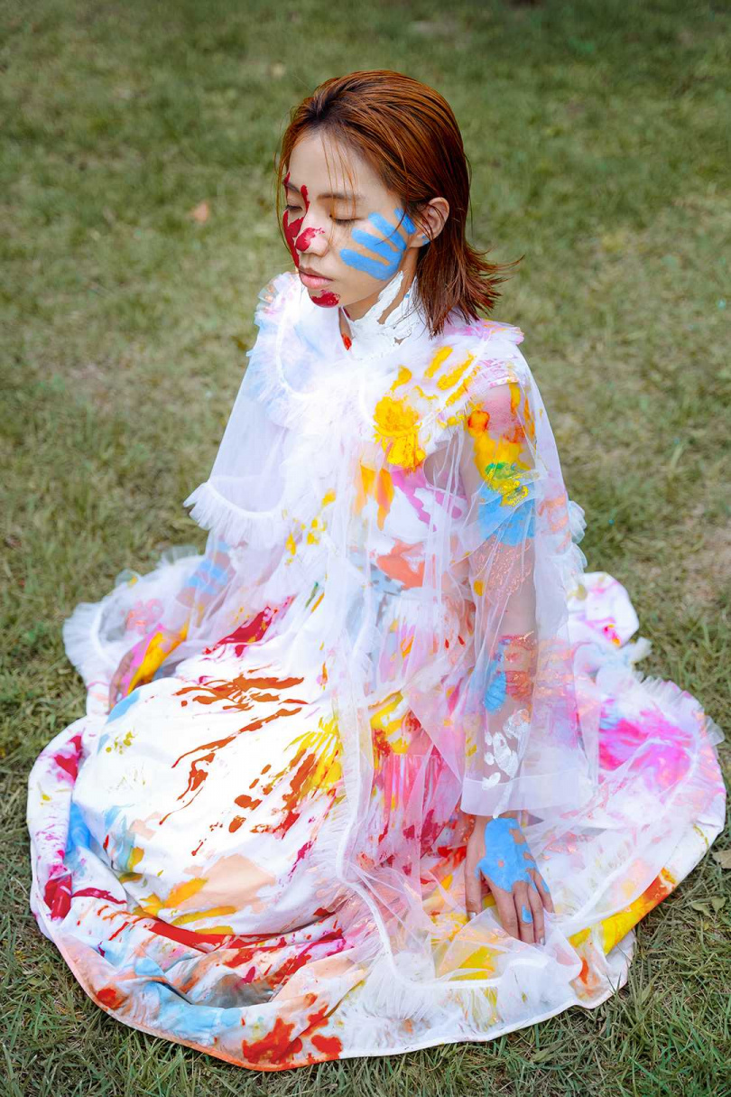 洪佩瑜剪掉20公分的長髮並漂染。（圖／何樂音樂提供）