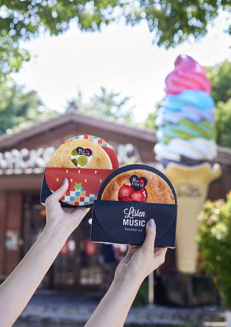 唱片行千層酥+彩虹冰淇淋（圖／66CheeseCake提供）