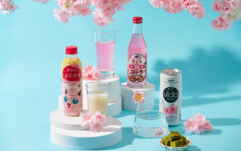 DON DON DONKI精選櫻花風味飲品，讓人陶醉在賞櫻時光中。（圖／DON DON DONKI提供）