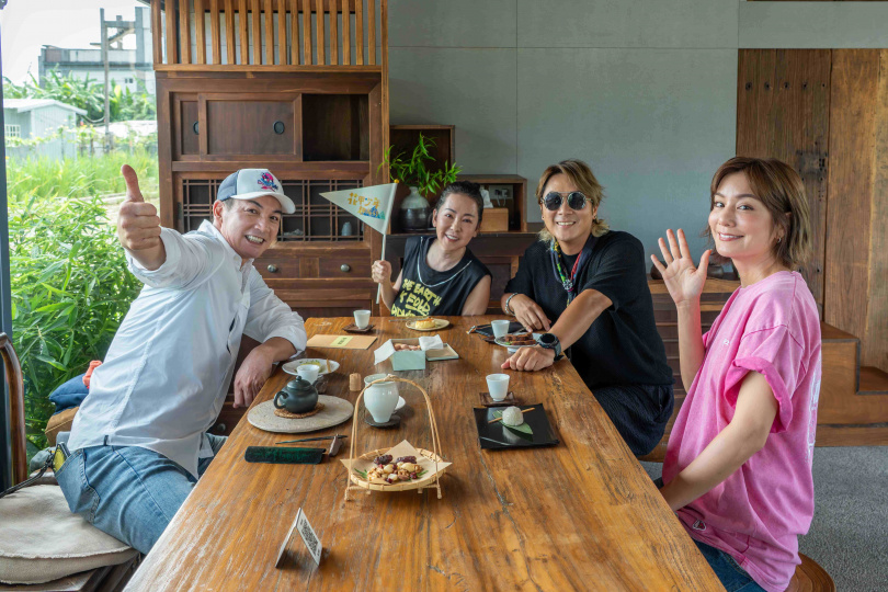 伊正（左起）、況明潔、王仁甫、莎莎一同探索宜蘭之美。（圖／東森提供）