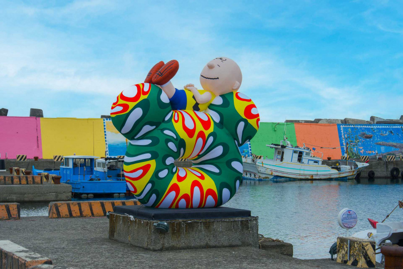 山海漁港甜甜圈與查理.布朗。(圖/屏東縣政府文化處提供)