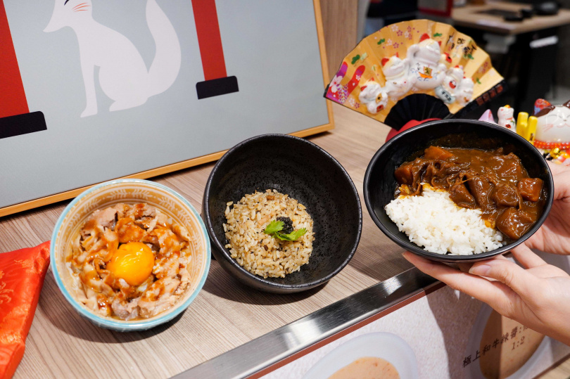 特色主食，壽喜燒豚丼、松露野菇炊飯、真實有肉的美澳和牛咖哩(左至右)（圖／涮樂和牛提供）