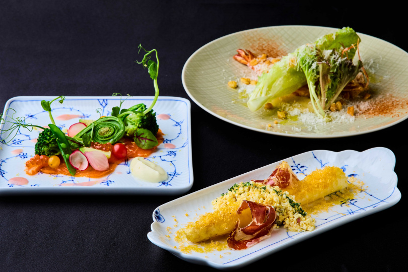 西餐前菜三選獻上「白蘆筍 生火腿 米莫雷特起司」、「旬蝦 春時蔬 凱撒沙拉」與「富士鱒魚 鮭魚卵 櫻花醬」。