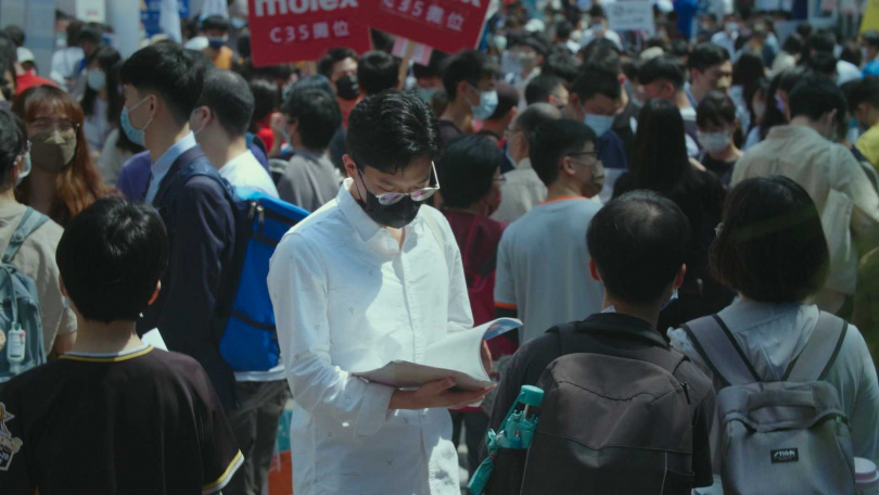 《造山者-世紀的賭注》除了記錄下台灣如何成為半導體大國,也記錄下跨越了半世紀的世紀豪賭。(圖/牽猴子提供)