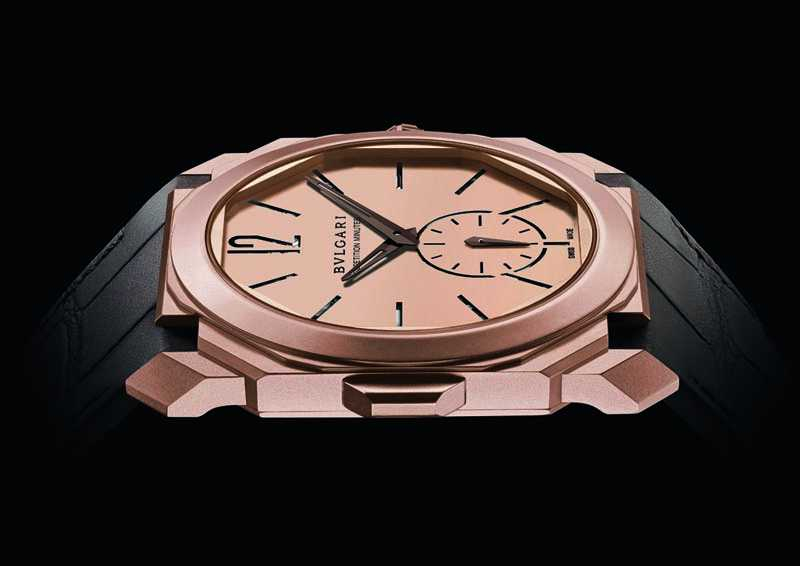 BVLGARI「Octo Finissimo Minute Repeater」噴砂玫瑰金超薄三問腕錶╱5,600,000元（圖╱BVLGARI提供）