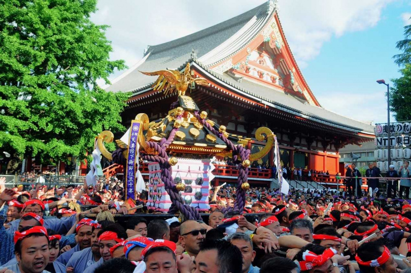 淺草神社與神轎交織成一幅動人的江戶畫卷。(圖/©浅草神社)