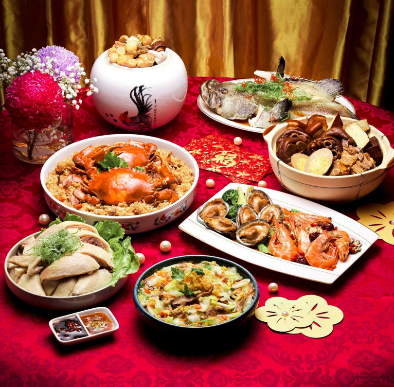 「真珠 台灣佳味」匯整全台阿嬤的年味手路菜，推全新年菜組合「鴻兔大展團圓宴」，獻上最道地的台灣年菜。