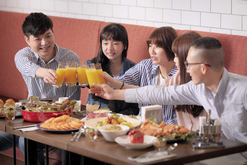JR東日本大飯店台北自2023/12/1至2024/3/31期間特別推出「捷報萬瑞 福運龍來」尾牙春酒專案。