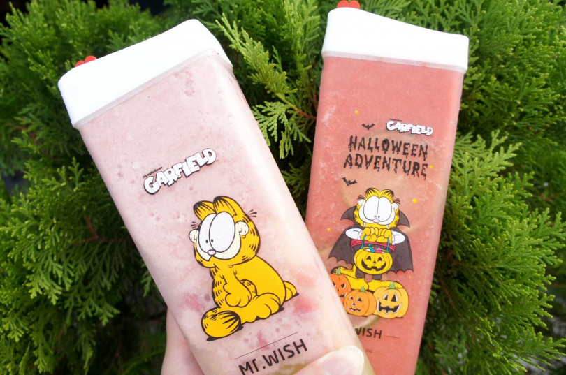 手搖飲品牌「Mr.Wish鮮果茶玩家」與邁入45週年的「加菲貓」合作，9/28起再推2款紅心芭樂戀愛感手搖，分別為「粉紅芭樂酪酪」以及「芭樂檸檬冰沙」。