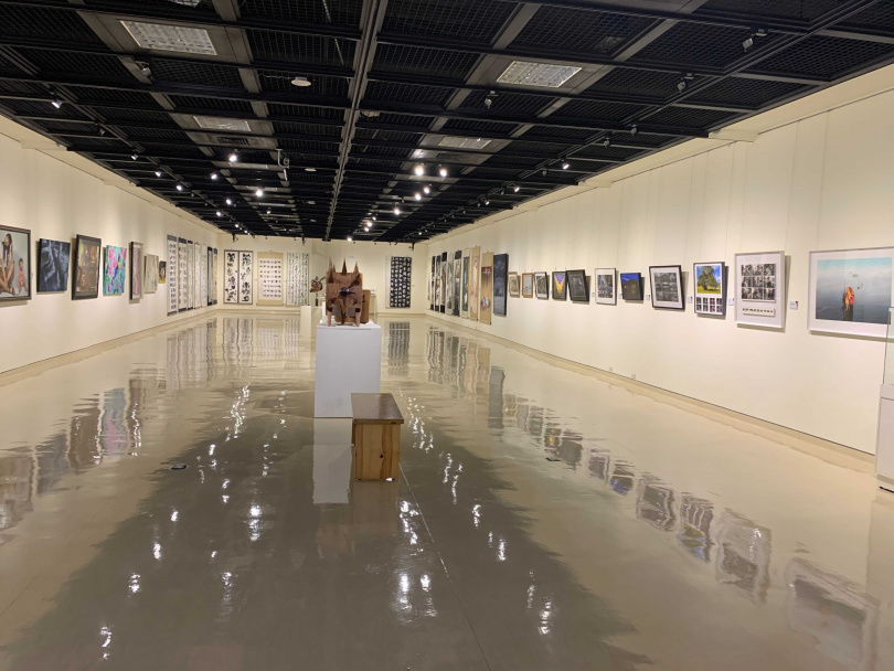 2021磺溪美展新北市巡迴展巡迴至新北市藝文中心展出，展期即日起至1/3。