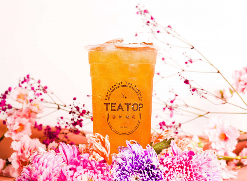TEATOP轟蜜茶使用百分之百純百花蜜調製，內有自製茶凍。