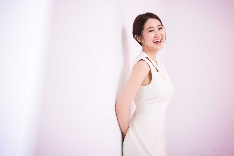 曾到美國、德國求學,李芸說著一口流利外語,也因此獲得全英文主持機會。(圖/本刊攝影組)