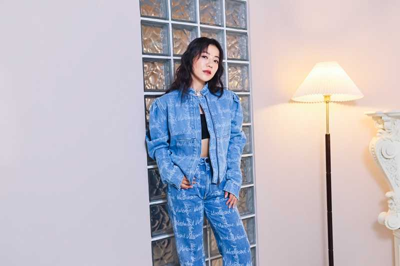 平時丁噹最愛到大稻埕尋寶。（圖／楊澍攝）