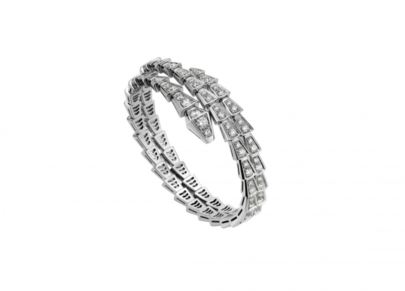 BVLGARI SERPENTI VIPER 系列鑽石雙圈手環（圖／品牌提供）