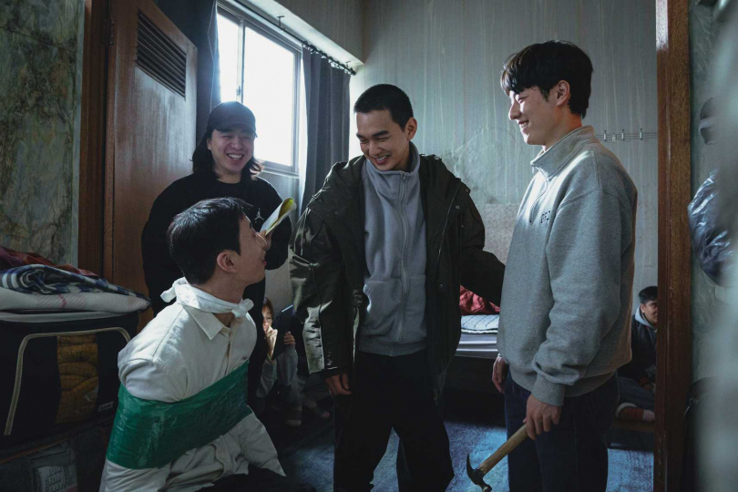 劉秀彬（左）、俞承豪、金東輝與導演。（圖／friDay影音提供）