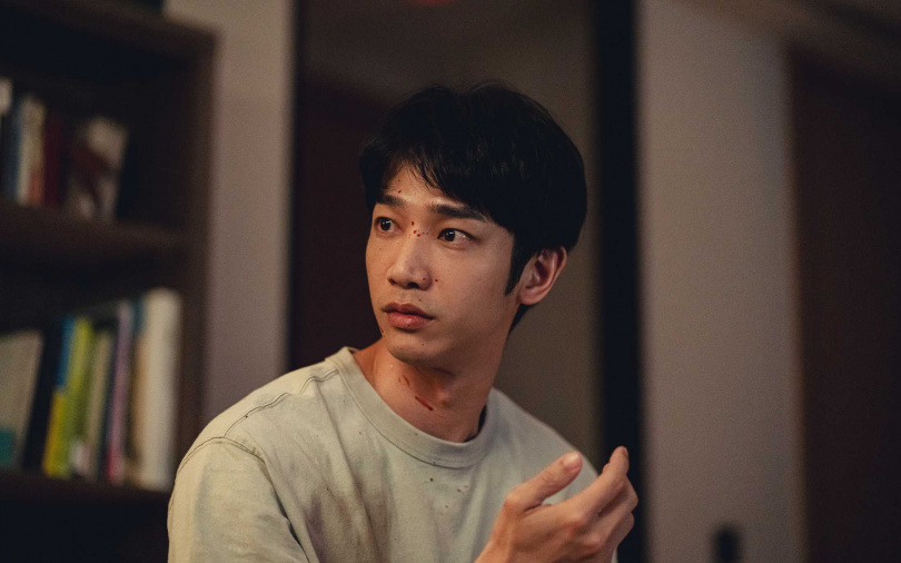 劉以豪在《山忌 黃衣小飛俠》反覆承受女友失常的痛苦打擊,崩潰演技全開。(圖/威視提供)