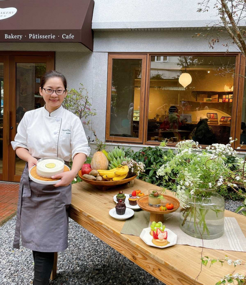 「綠帶」主廚曹思蓓獨家研發無蛋奶純植物甜點，在台北市民生社區甜點激戰區，仍成功收穫一批死忠粉絲。