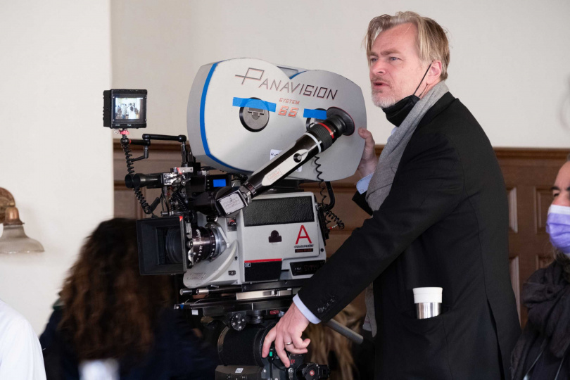 《奧本海默》是導演克里斯多福諾蘭首次執導人物傳記，並用IMAX攝影機來拍攝及為近距離的人物臉部表情。（圖／UIP提供）