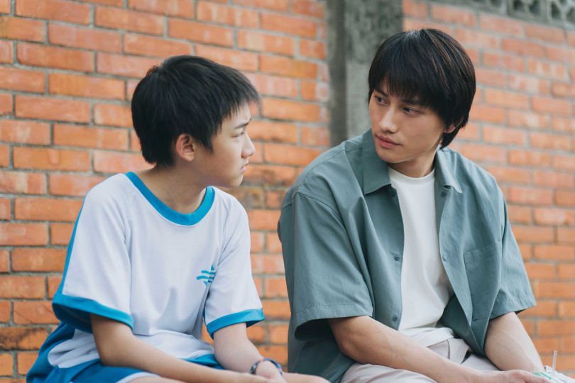 范少勳詮釋社工捲育幼院霸凌案，滿懷理想卻頻受挫。（圖／冬候鳥電影、文策院）