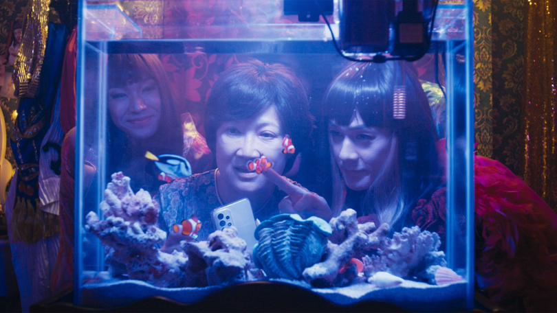 洪慧芳（中）在《好孩子》片中攜手許瑞奇(右)詮釋動人母子情。（圖／甲上娛樂）