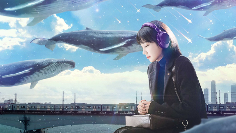 女主角禹英禑熱愛鯨魚，劇中演員也和鯨豚很有緣，姜泰伍透露他們在海邊看到海豚躍出海面，將之視為電視劇大發的徵兆。（圖／Netflix提供）
