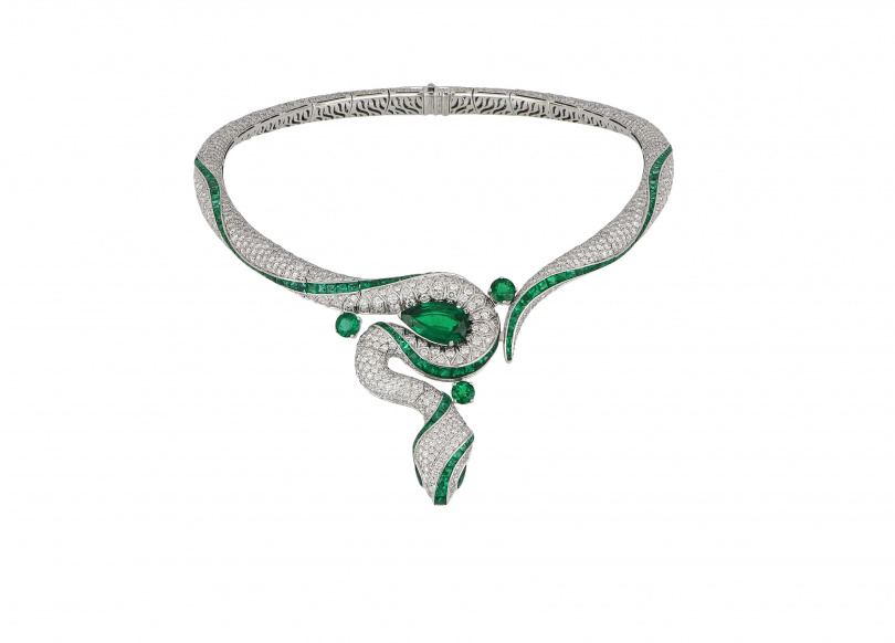 BVLGARI Serpenti系列Enchanted Emerald Serpenti頂級祖母綠與鑽石項鍊 （圖／品牌提供）