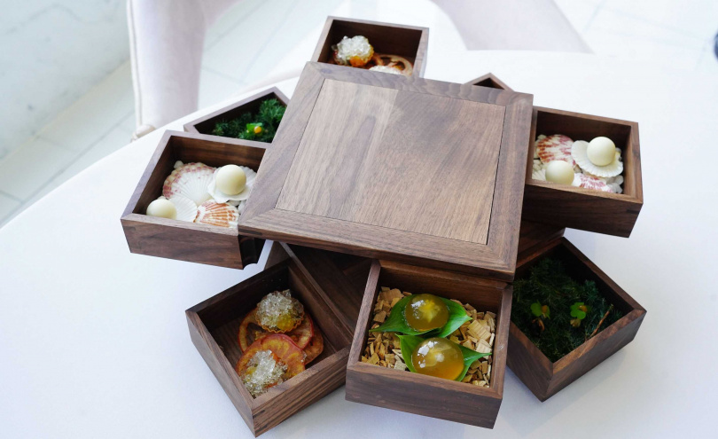 以飾品概念打造的「珠寶盒」，從餐點外型到特意尋來的盛裝容器都頗富巧思。