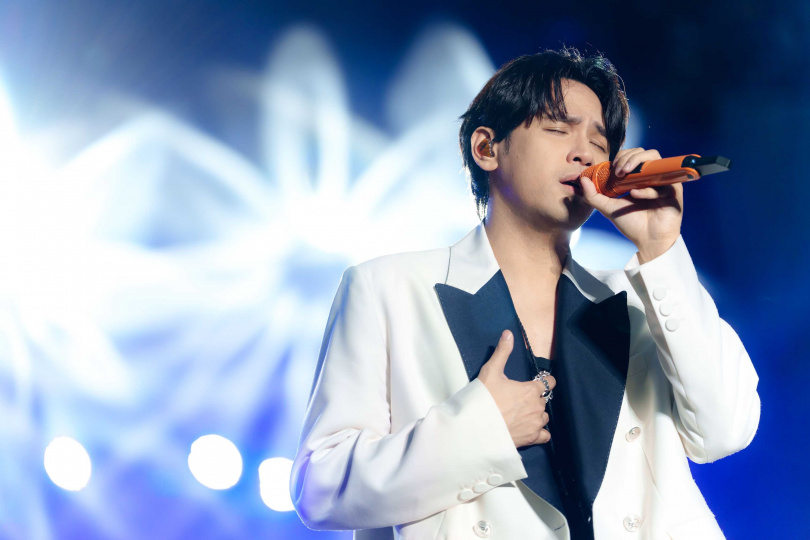 陳零九特別獻唱方大同金曲〈愛愛愛〉。（圖／J's娛樂工廠提供）