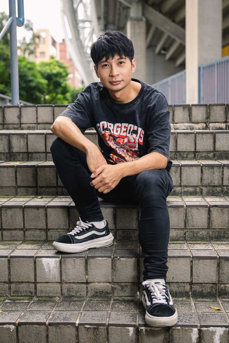 逸祥婚後把酬勞全上繳，每月向老婆領四萬零用金作個人開銷。（圖／楊澍攝）