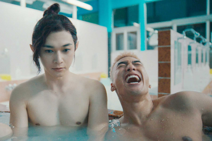 當已經瘋狂操肌的吉澤亮（左）看到同樣一身肌肉的關口Mandy（右）後，讓他崩潰到大喊絕望。（圖／采昌國際多媒體提供）。