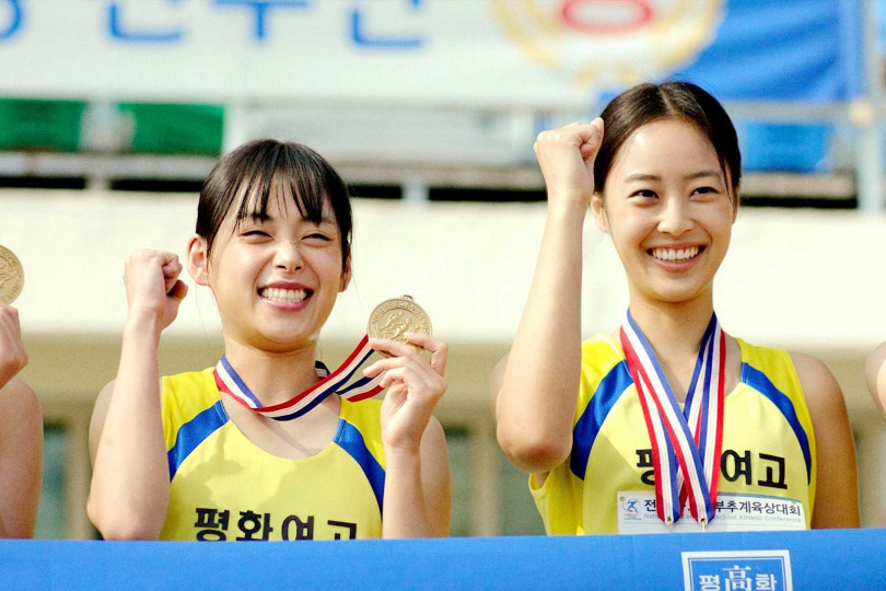 《跨界人生》勵志感人由女星崔藝斌(右)主演。(圖/海鵬提供)