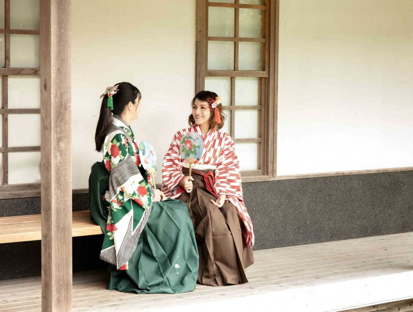 入住換穿全新服飾體驗Hakama文青袴，暢遊日式主題園區打卡拍照，讓您不用出國也能感受濃厚日本氛圍。