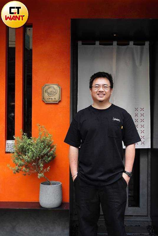 鍾佳憲認為台灣客人已逐漸認可小料理店這樣的業態模式,他們選擇以肉品為主力,並以日式與其他菜系約各半的佔比做出區隔性。(圖/魏妤靜攝)