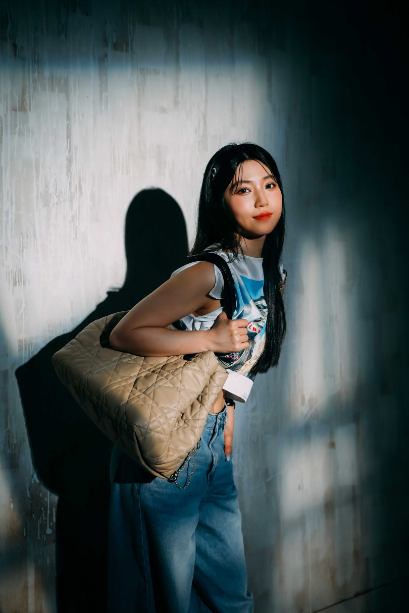 雖然獨自到異國生活，但言芯自認是個耐得住寂寞的人。（圖／侯世駿攝）