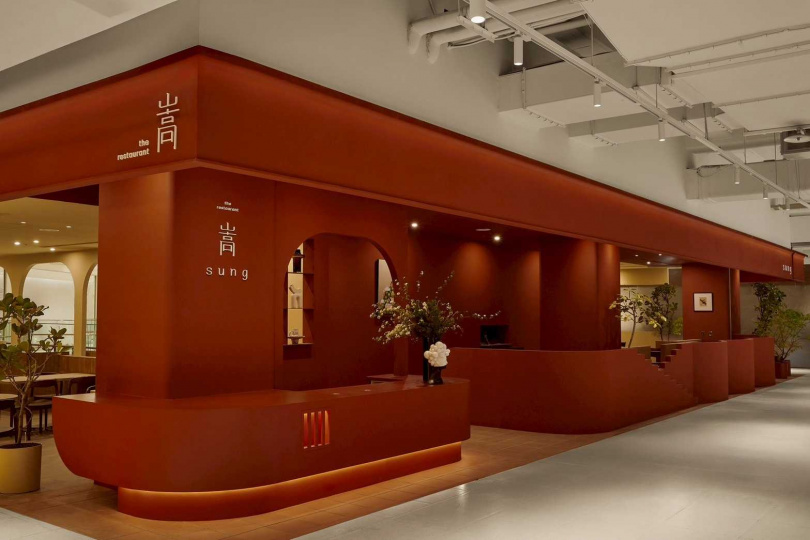 嵩 sung全新百貨首店在台中漢神洲際購物廣場五樓開幕。（圖／品牌提供）