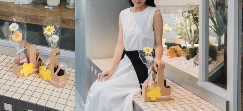 vacanza推出七夕限定花束與Flower To Go Picnic野餐花籃,讓中山街區更添浪漫氣氛。(圖/品牌提供)