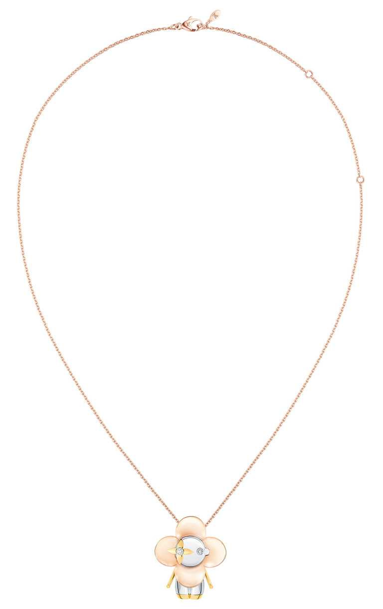 LOUIS VUITTON「Vivienne」系列珠寶，鑲鑽小尺寸吊墜╱293,000元。（圖╱LOUIS VUITTON提供）