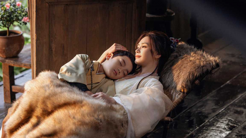 鍾欣潼古裝扮相大獲好評。（圖／中天娛樂台提供）