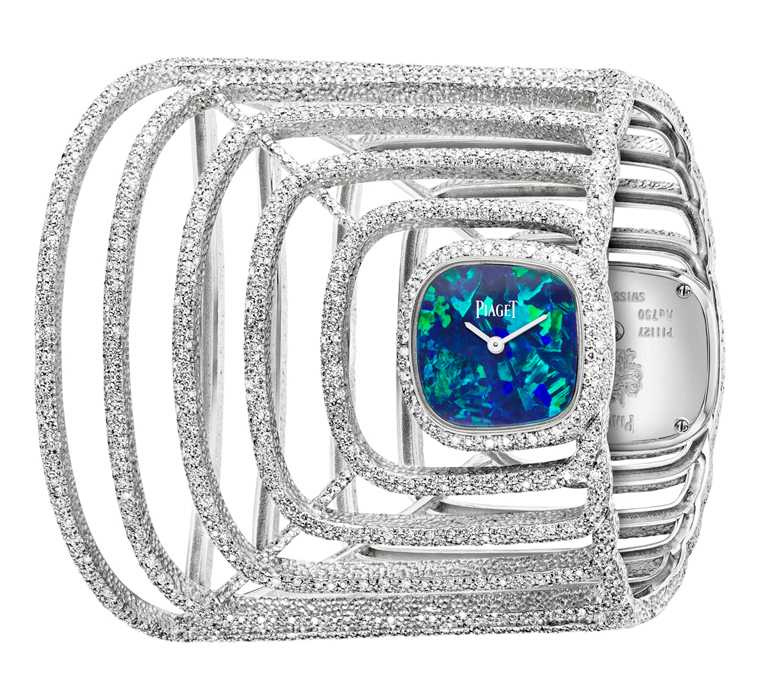PIAGET「Extremely Piaget系列」18K白金雙面錶盤高級珠寶手鐲腕錶，可翻轉雙面錶盤，鑲嵌黑蛋白石及黑瑪瑙，18K白金錶殼，23mm，2,008顆鑽石╱6,850,000元。（圖╱PIAGET提供）