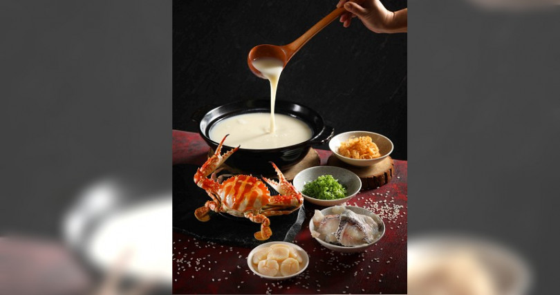 毋米粥煮花蟹以花蟹煮粥，精華都煮進粥裡，吃得到滿滿的甘美海味。（圖／Mega 50、喜來登提供）