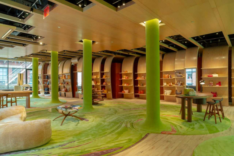 Longchamp SoHo旗艦店由設計師Thomas Heatherwick重新打造。(圖/品牌提供)