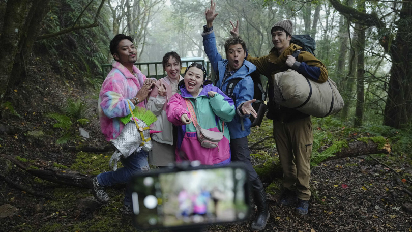 撒基努、黃瀞怡（小薰）、渡邊直美、蘇達、劉以豪主演電影《祖先鬼》。（圖／華映娛樂）