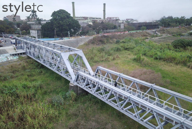 虎尾鐵橋在1960年時，擴建成現在所見的437公尺長。（圖／于魯光攝）
