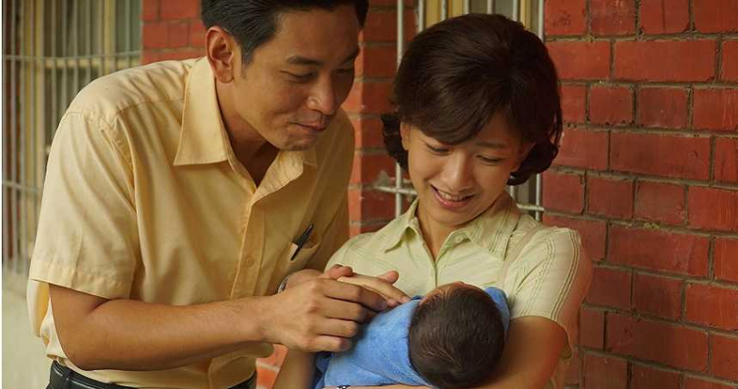 楊子儀、范宸菲在大愛劇《早點回家》中飾林嘉俐童年時期的父母。（圖／大愛提供）
