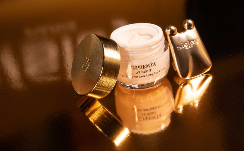 Sisley Supremÿa極致奇蹟逆時眼部精萃15 ml/10,800元(圖/品牌提供)。